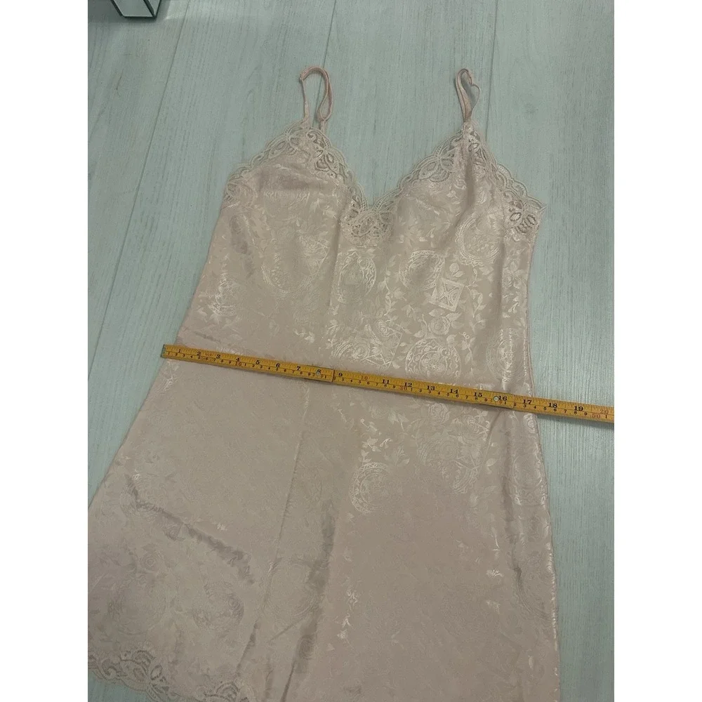 Vintage Victoria's Secret Satin Sleep Slip Sz S Pink - Gold Label - Lace Detail‎
